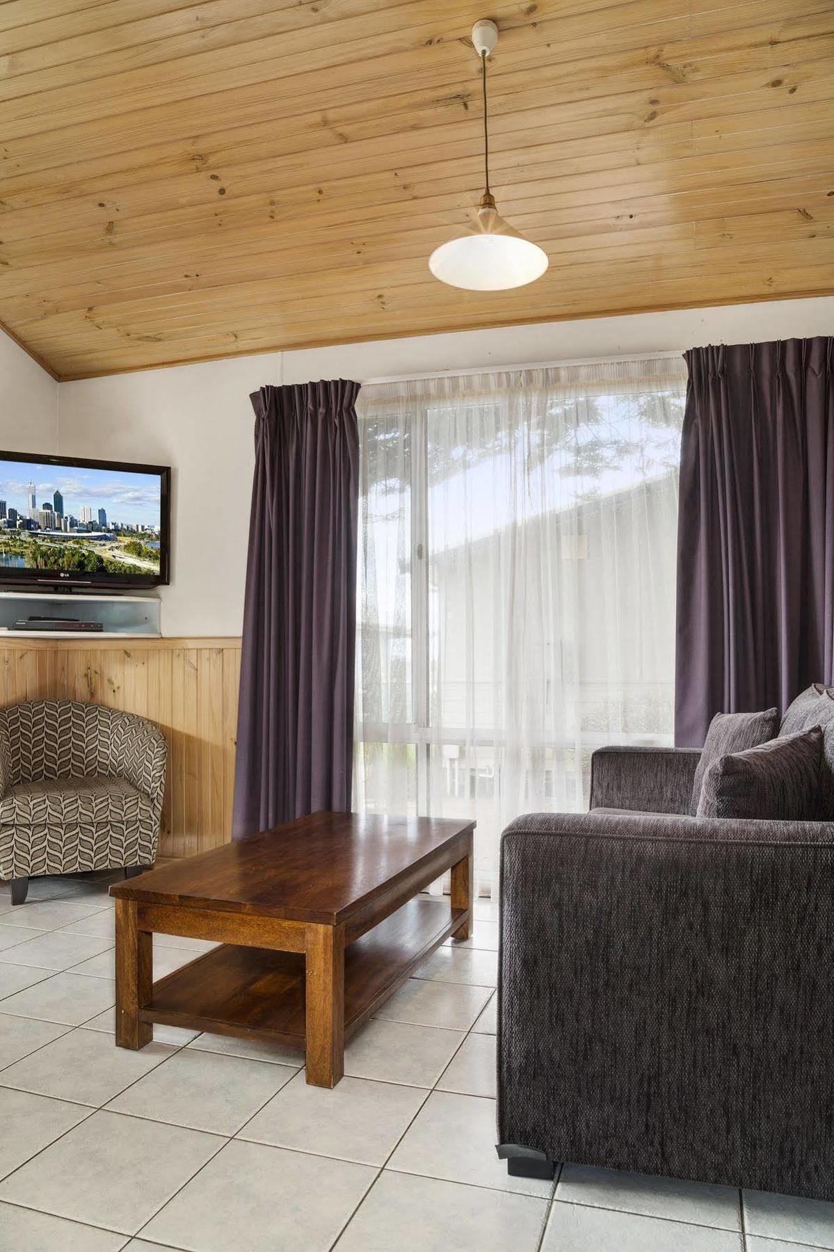 Kendalls Beach Holiday Park 키아마 외부 사진